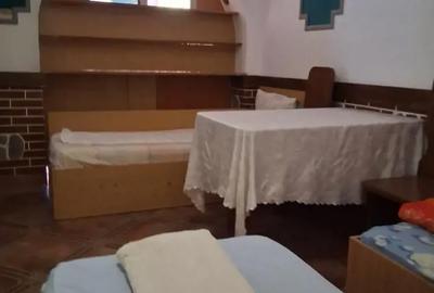 Casă cu 5 camere cu Teren 200 Mp în Stupini - 18