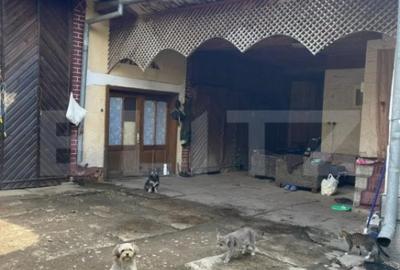 Casă cu 7 camere cu Canalizare în Central - 8