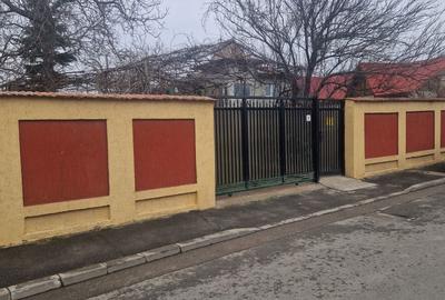 Casă cu 4 camere în Central - 1