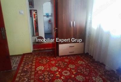 4 Camere: Calea Calarasilor-Popa Nan,curte - 4