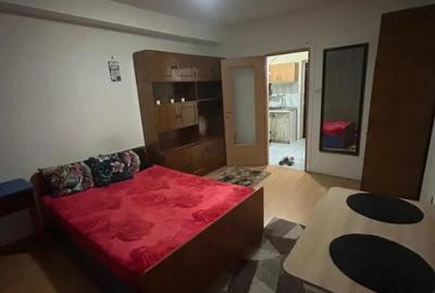 Inchiriez garsoniera - 1