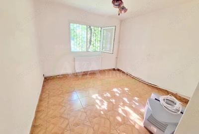 Apartament 3 decomandate, 2 bai, zona Narcisa - 6