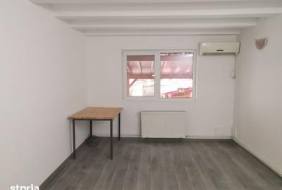 Casă cu 8 camere cu Teren 250 Mp în Grivița - 7