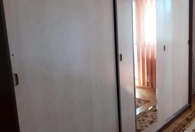 Apartament cu 2 camere semidecomandat, mobilat în Văcăresti - 6