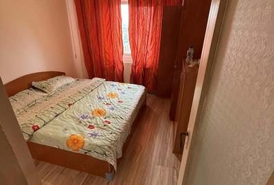 Apartament cu 3 camere semidecomandat în Craiovița Nouă - 3