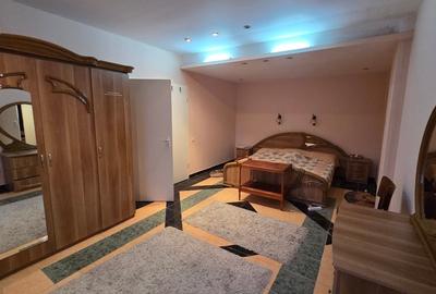 Casă individuală cu 6 camere cu Canalizare în Girocului - 13