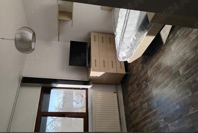 Inchiriez apartament cu 2 camere decomandat etaj 1 - 1