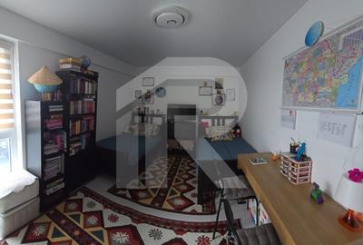 Apartament cu 3 camere semidecomandat în Berceni - 10
