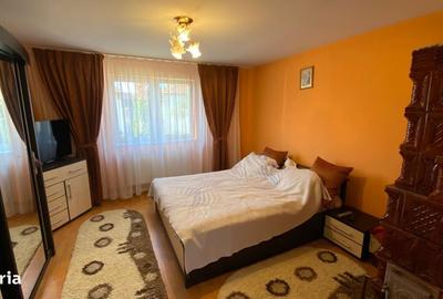 Casă cu 2 camere cu Teren 676 Mp în Sâmbăta - 12
