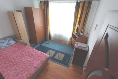 Apartament cu 2 camere decomandat, mobilat în Craiter