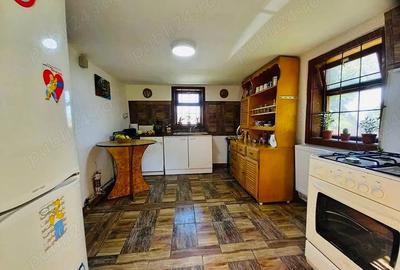 Casă cu 2 camere cu Teren 1500 Mp în Brazii - 2
