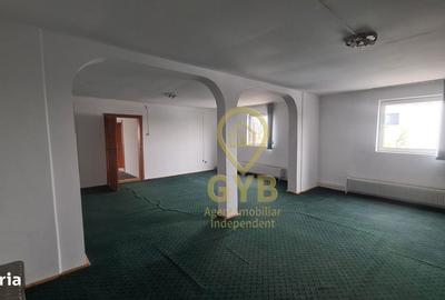 Spațiu comercial, de 100 mp, în Centura