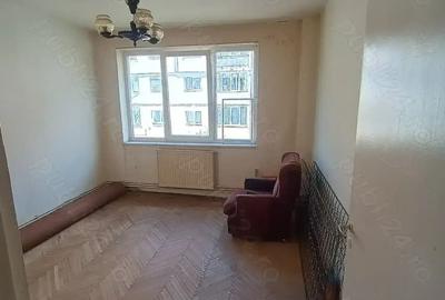 De vanzare apartament cu 2 camere semidecomandat Sinaia - 5