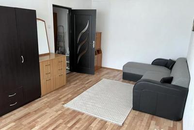 Apartament cu 2 camere decomandat în Podu Roș - 2
