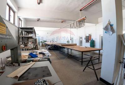 Spa?iu comercial de 1,460mp in zona Central - 9