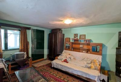 Casă cu 4 camere cu Teren 1100 Mp în Central - 2