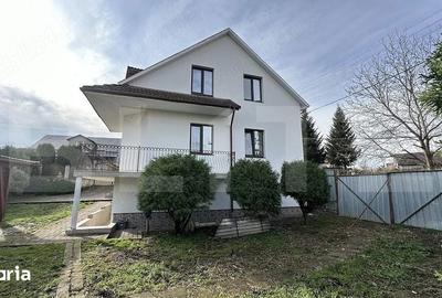 Casă cu 6 camere cu Teren 1100 Mp în Ceuaș - 3