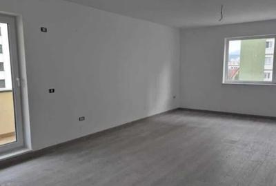 Apartament 2 camere, decomandat - zona Tractorul - 1
