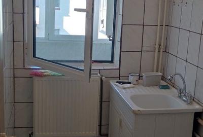 Garsonieră decomandată în Central - 3