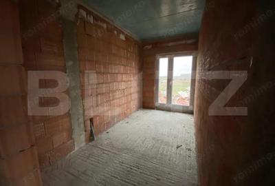 Casă cu 3 camere cu Teren 284 Mp în Urseni - 3