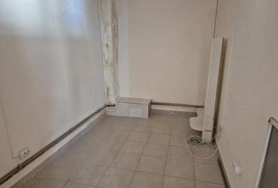 Spațiu comercial, de 84 mp, în Central