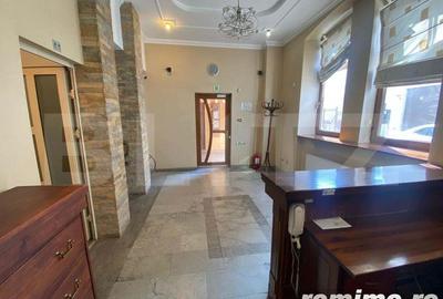 Casă cu 8 camere cu Canalizare în Central - 14