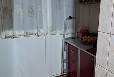 Apartament cu 3 camere decomandat în Exterior Vest - 11