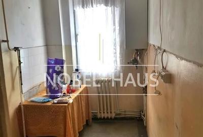 Apartament 4 camere, etajul 2, zona Cinema Victoria, str Comuna din Paris - 4