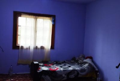 SE VINDE CASA FOARTE SPATIOASA CU TEREN 1200 MP IN LOCALITATEA CALUGARENI GR - 9