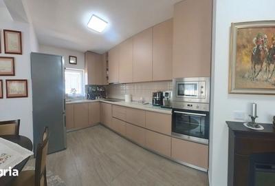 Apartament cu 3 camere în Tractorul - 8