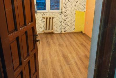 Proprietar inchiriez camera de camin langa poli?ia judeteana - 4