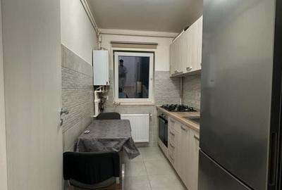 3 camere decomandat metrou Aparatorii Patriei sector 4 - 5