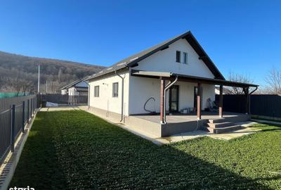 Casă cu 4 camere cu Teren 360 Mp în Hemeiuș - 14