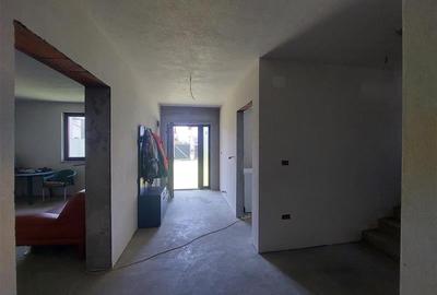 PRET REDUS!!! Casa parter cu pod mansardabil in Livada - 3