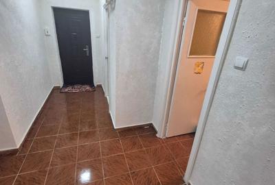 Apartament cu 4 camere decomandat în Micro 5 - 4