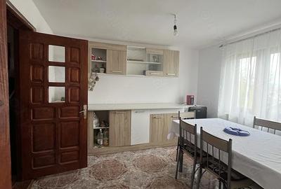 Casă cu 6 camere cu Teren 2000 Mp în Central - 4