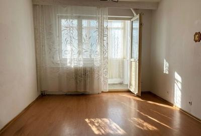 Apartament cu 2 camere semidecomandat, mobilat în Milcov - 1