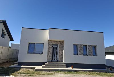 Casă cu 3 camere cu Teren 353 Mp în Berceni - 2