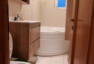 Apartament cu 4 camere decomandat în Nerva Traian