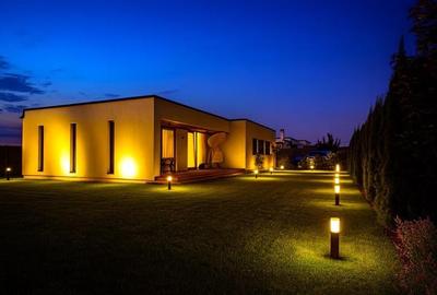 Exploreaza Live! Vila individuala cu arhitectura mediteraneana, teren 650 mp, Iz