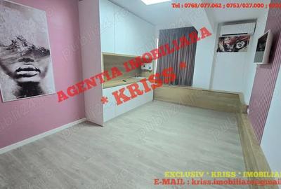 Ofer Spre Inchiriere! Spa?iu 91 Mp. ULTRACENTRAL Pite?ti Liber Etaj 3 - 3