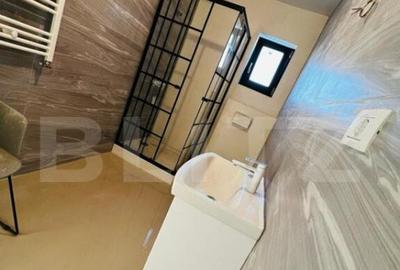 Casă cu 4 camere cu Teren 200 Mp în Central - 1