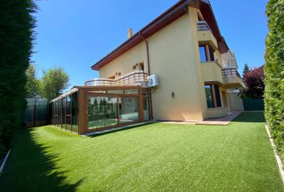 Casă cu 8 camere cu Garaj în Pipera