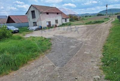 Teren Construcții intravilan de 1160 mp, în Dârlos - 1