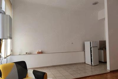 Spatiu birou de inchiriat, situat pe str.I.Vulcan, Oradea Spatiu birou de inchiriat, situat pe str.I.Vulcan, Oradea - 3