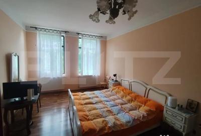 Casă cu 4 camere cu Teren 200 Mp în Central - 6