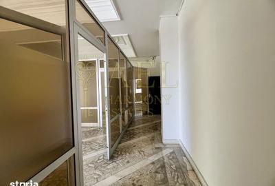 Spațiu comercial, de 211 mp, în Centrul Civic - 8