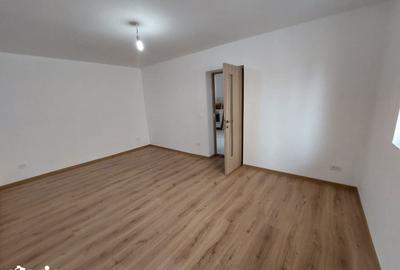 Casă cu 3 camere cu Teren 454 Mp în Răzvad - 1