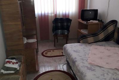 Apartament cu 3 camere semidecomandat în Mahmudia - 4