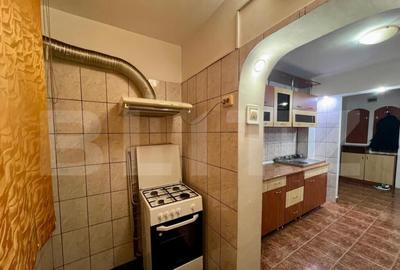Apartament decomandat cu 2 camere, zona Craiovita noua - 2